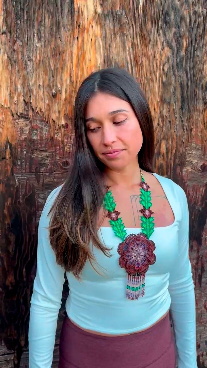 3D One Flower Necklace - Huichol Arts