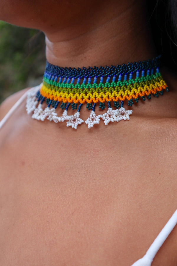 Multicolored Huári Necklace - Huichol Arts